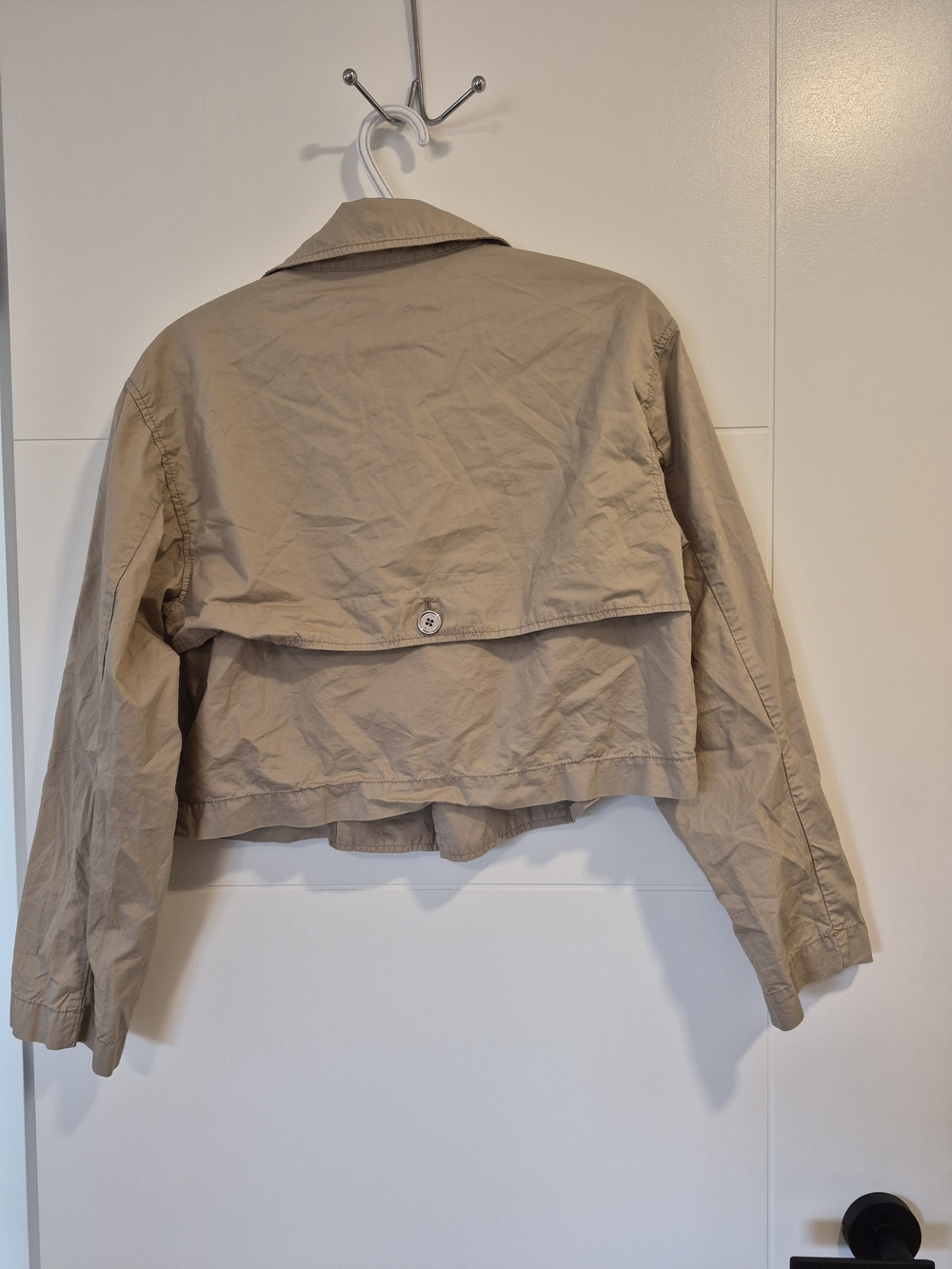 2/$50 Michael Kors Cropped Trench Jacket in Beige - Picture 3 of 7